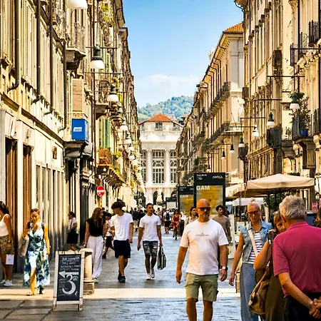 Dimora Di Autore - Porta Nuova, Storia & Relax شقة *