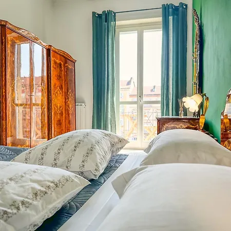 Dimora Di Autore - Porta Nuova, Storia & Relax Apartamento
